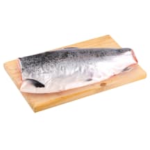 Skrosta atlantinė lašiša, be galvos, be uodegos, 1 kg