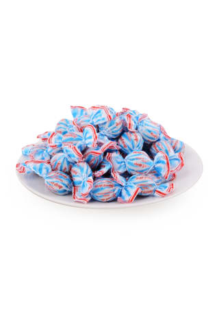 Karameles ar piena pildījumu "sweet drop"